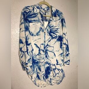 NWT GALIA Contemporary Blue and White Tunic Top S